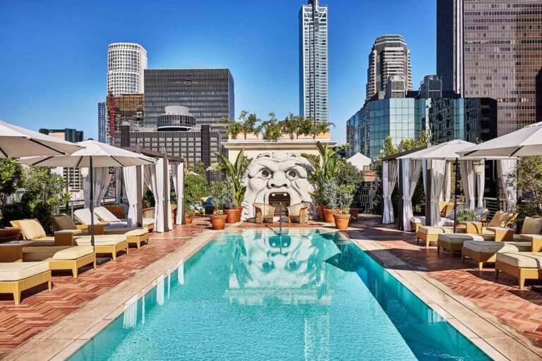 Does Amex Gold Access Fine Hotels and Resorts? Full Guide & Real Use Cases